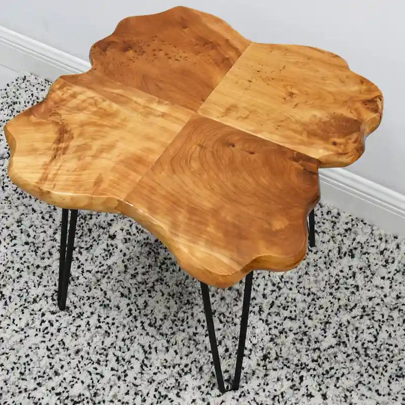 Table basse en bois massif (Live Edge) avec pieds épingle