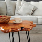 Table basse en bois massif (Live Edge) avec pieds épingle