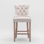 Tabourets de bar en velours capitonnés avec pieds en bois et garniture de clous décoratifs chromés, chaises de bar style décontracté
